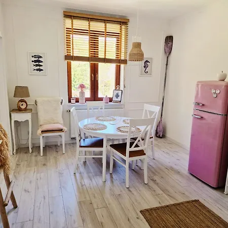 Homestay Miod Malina -wiselka Blisko Morza,klimatyczne Pokoje,taras,cisza Wiselka