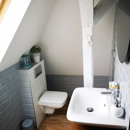 Miód Malina -wisełka Blisko Morza I Jeziora,cisza,taras Habitación en casa particular